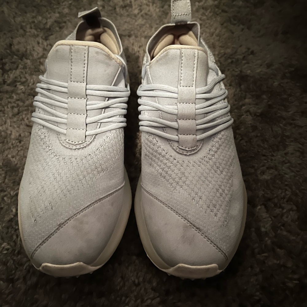 Lane-Eight Althetic Shoes